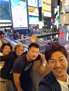 2018年社員旅行の一枚 at 大阪ミナミ